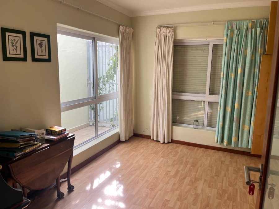 To Let 4 Bedroom Property for Rent in Big Bay Western Cape